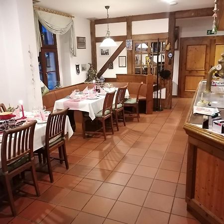 Landhotel Storchenkrug Rühstädt Buitenkant foto