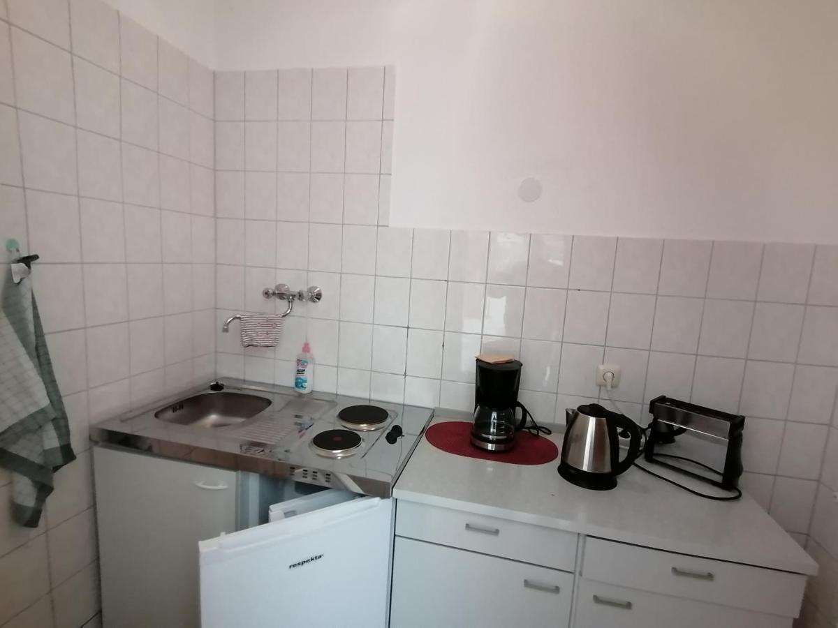 Landhotel Storchenkrug Rühstädt Buitenkant foto