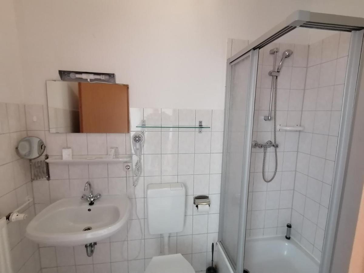 Landhotel Storchenkrug Rühstädt Buitenkant foto