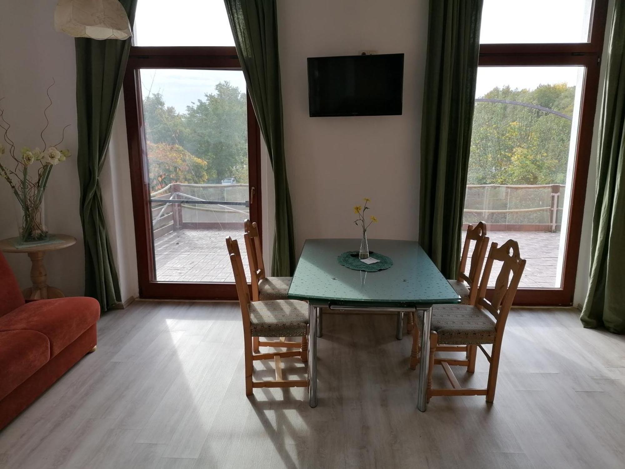Landhotel Storchenkrug Rühstädt Buitenkant foto
